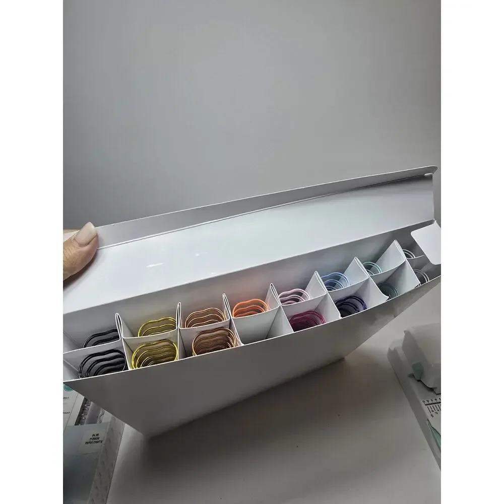 Mini Cinch Book Binding Tool- by We R memory Keepers with Extra - Picture 4 of 5